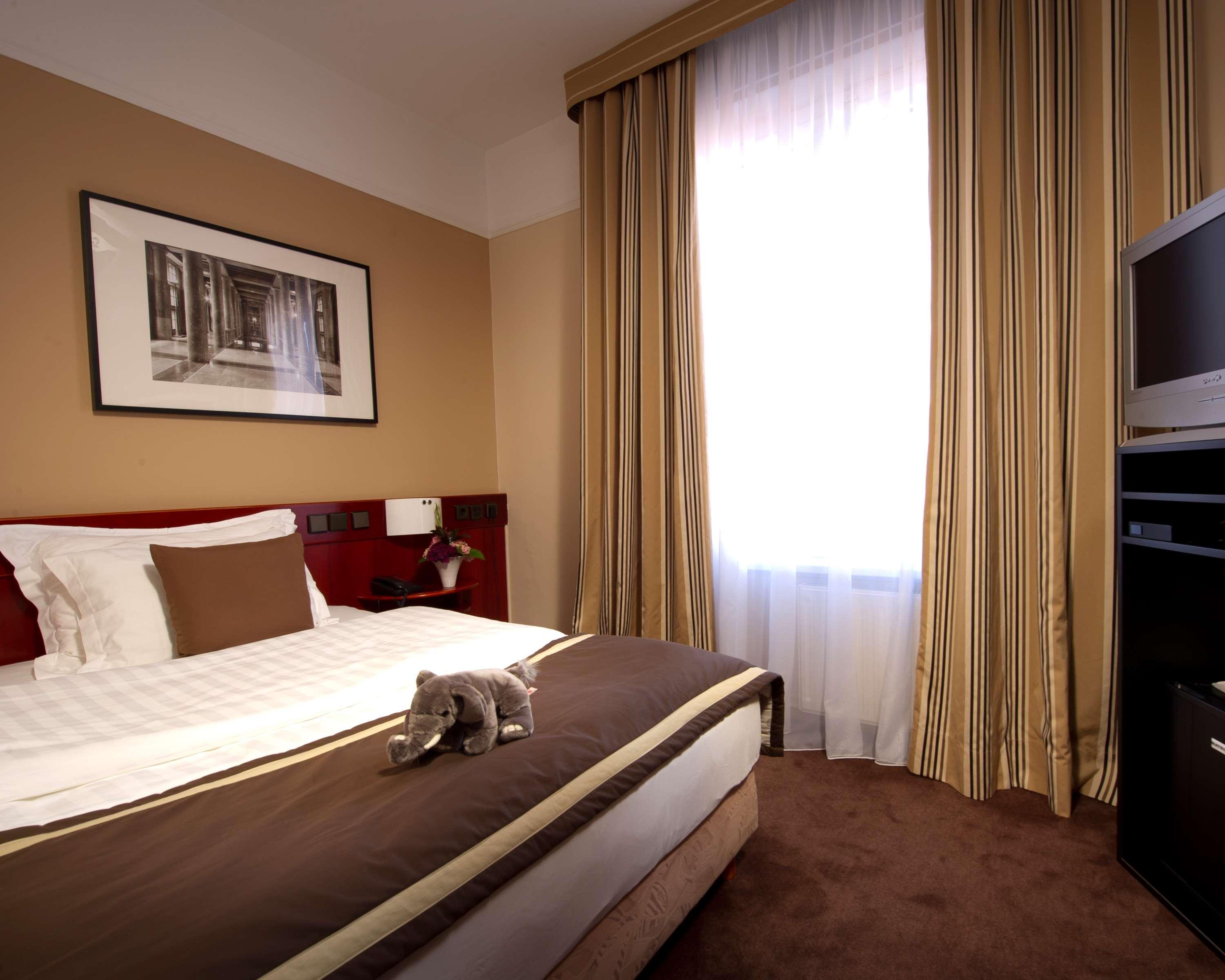 Best Western Premier Hotel Slon Ljubljana Room photo