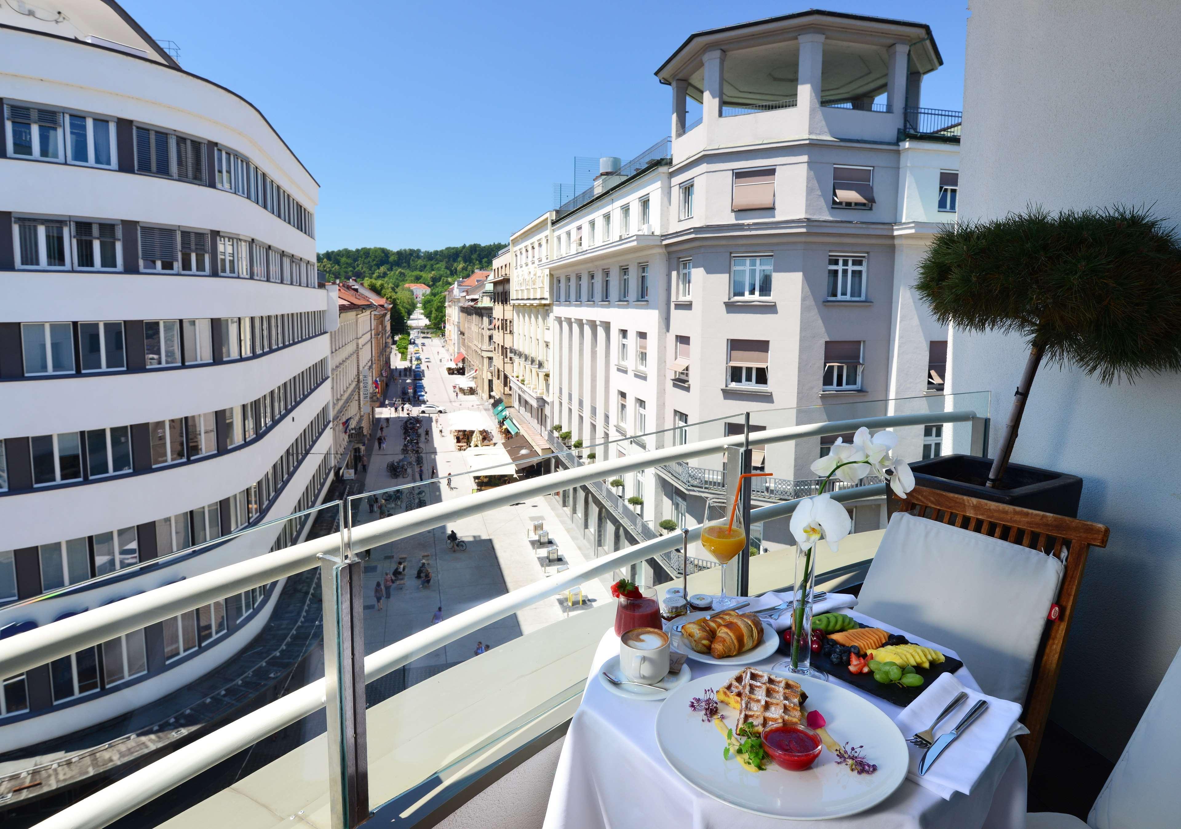 Best Western Premier Hotel Slon Ljubljana Exterior photo